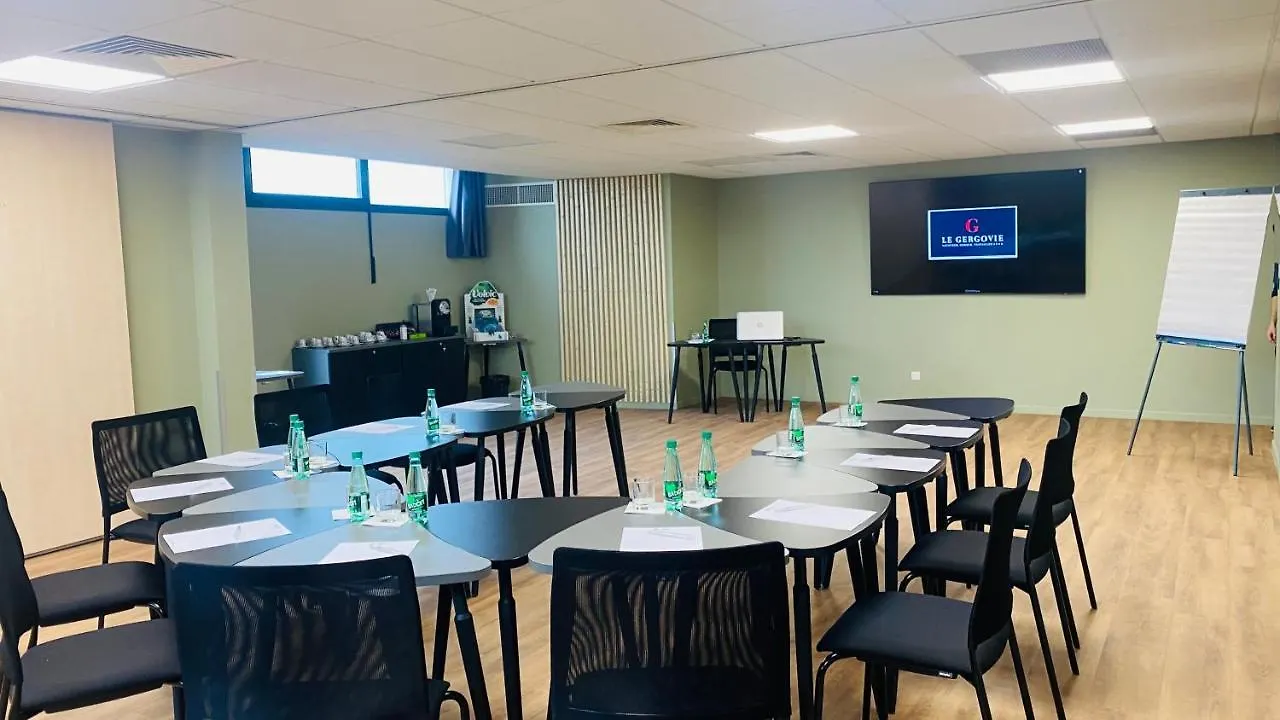 Best Western Plus Hotel Gergovie Perignat-les-Sarlieve France