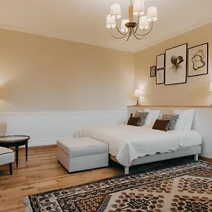 https://bb-domaine-des-marcoujans.midi-pyreneeshotels.com