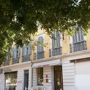 https://bonaparte.fr-provencehotel.com